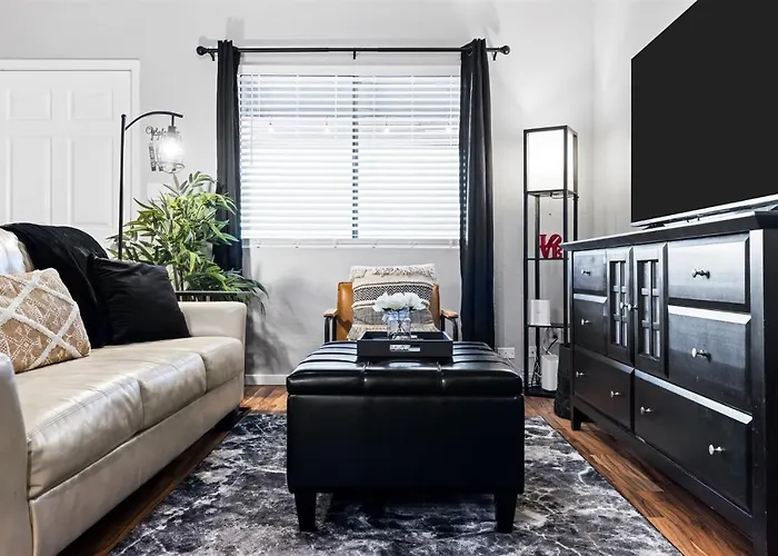 Incredible Location In Old Town 2 King Bds & Patio